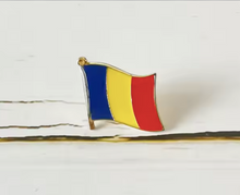 Cargar imagen en el visor de la galería, Pin Bandera Rumania
