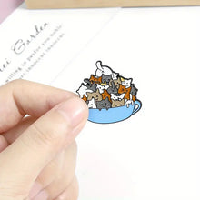 Cargar imagen en el visor de la galería, Pin Gatitos
